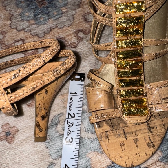 Rialto Bejeweled Gold Heels Size 8 - Picture 4 of 5